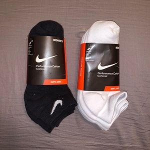 Nike Low Cut Socks (SOLD)